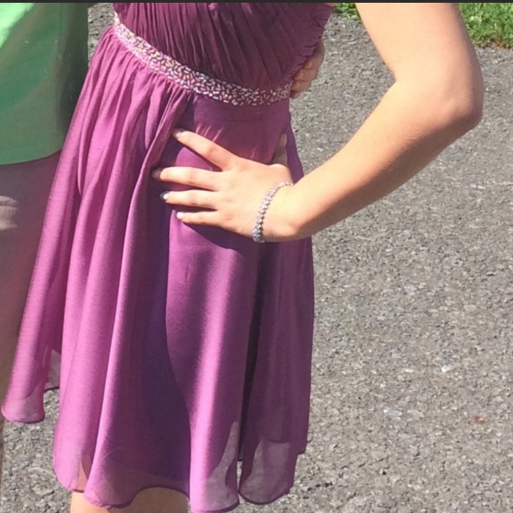 A short prom dress